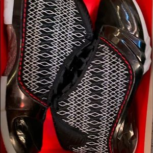 Mens Black Stealth Jordan 23, Size 10